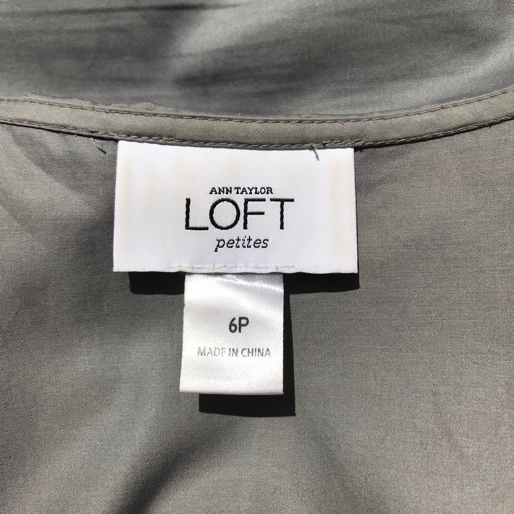 LOFT Ann Taylor Grey sleeveless - Picture 4 of 5